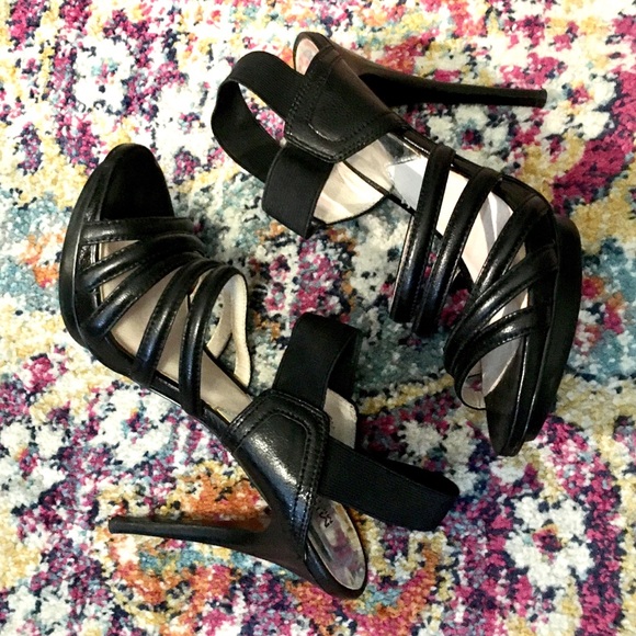 Michael Kors black leather strappy sandals -8&1/2 - Picture 2 of 11